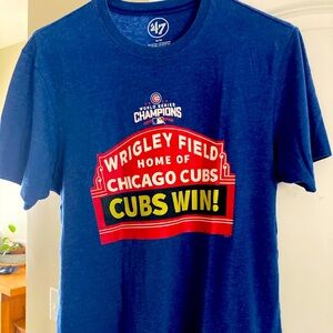 Cubs t shirt medium